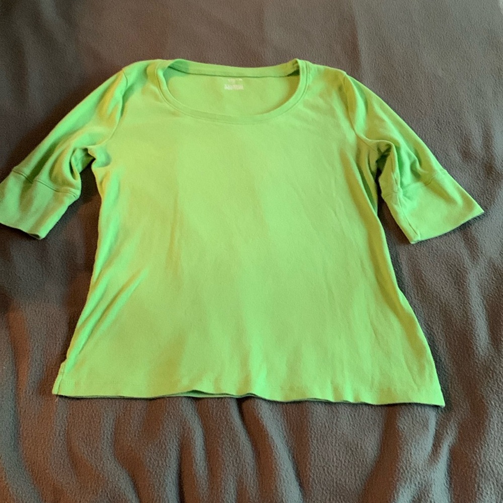 Jones New York Sport short sleeve, green shirt.  Banded arms. Size medium